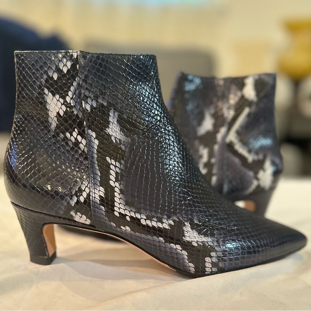 Black Suede Studio Karlie Blk & White & Blue Snakeskin Ankle Bootie Sz 7.5 Women
